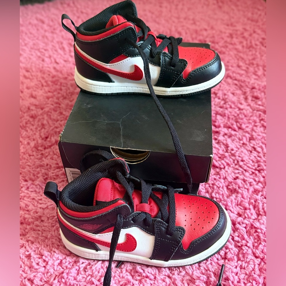 Jordan Kids Black and Red Sneakers